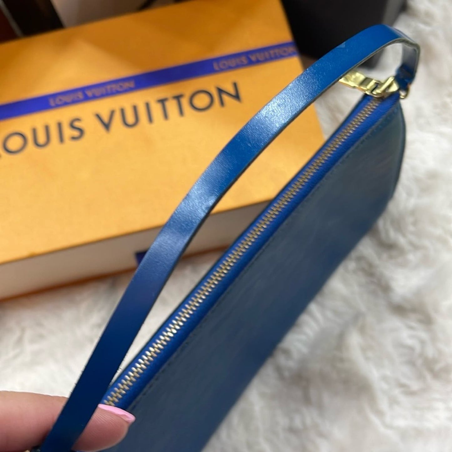 Louis Vuitton Epi wristlet pouchette