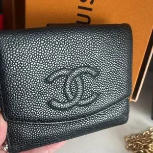 🔥Chanel caviar bifold wallet🔥