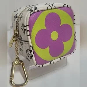 Louis Vuitton White Monogram Giant Porte Monnaie Cube