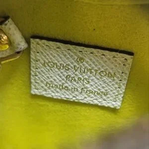 Louis Vuitton White Monogram Giant Porte Monnaie Cube