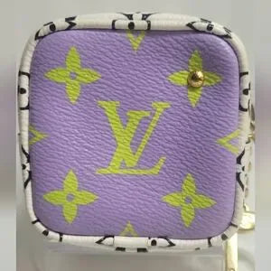 Louis Vuitton White Monogram Giant Porte Monnaie Cube