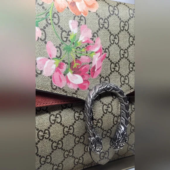 Gucci Dionysus Bloom GG Supreme Handbag