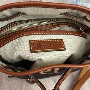 NWOT Dooney & Bourke leather crossbody π