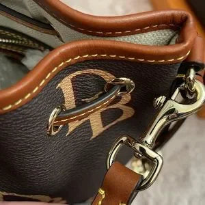 NWOT Dooney & Bourke leather crossbody π