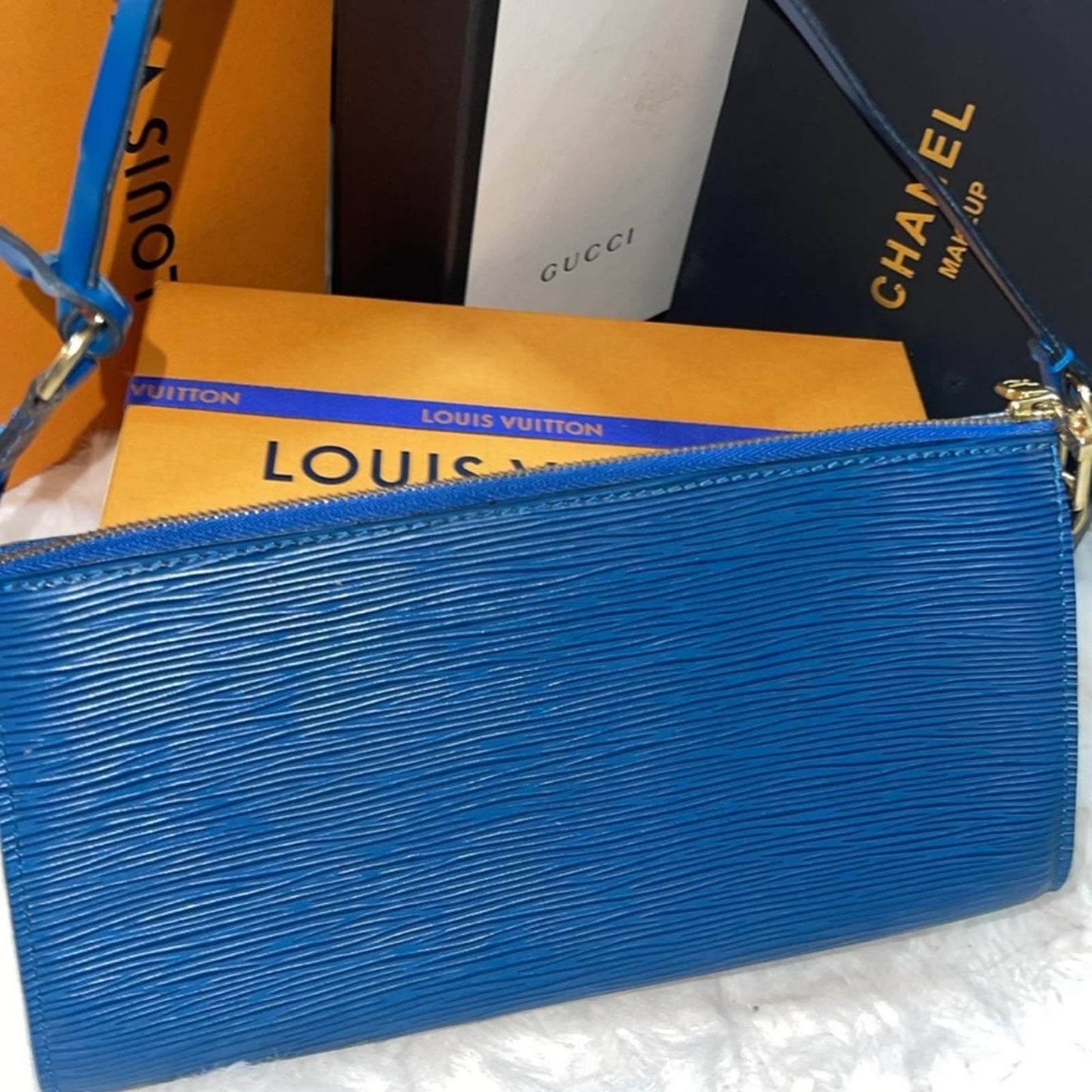 Louis Vuitton Epi wristlet pouchette