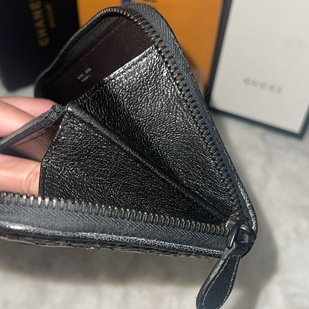 NWOT Bottega Veneta long zipper wallet