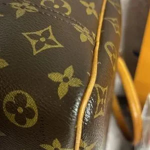 Gorgeous Louis Vuitton Deauville handbag with COA๐