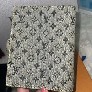 Louis Vuitton Mini Lin PM Agenda
