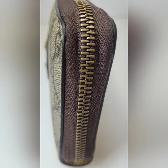 Gucci GG Supreme Neo Vintage Zippy Wallet