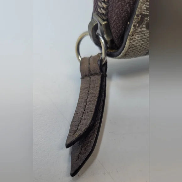 Gucci GG Supreme Neo Vintage Zippy Wallet