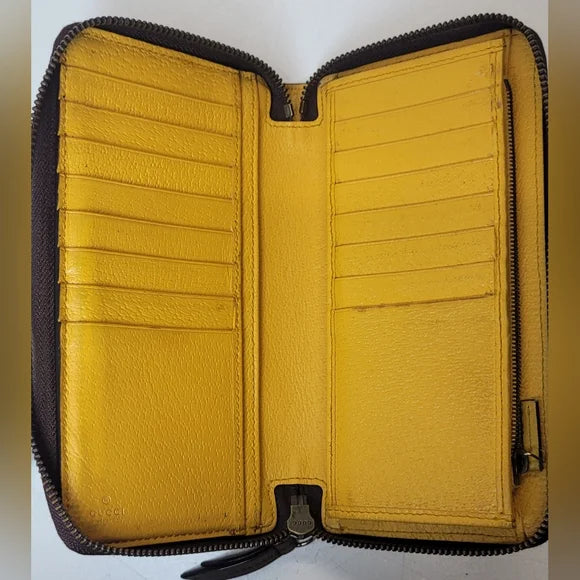 Gucci GG Supreme Neo Vintage Zippy Wallet