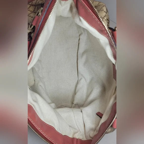 Gucci GG Supreme Suki Handbag