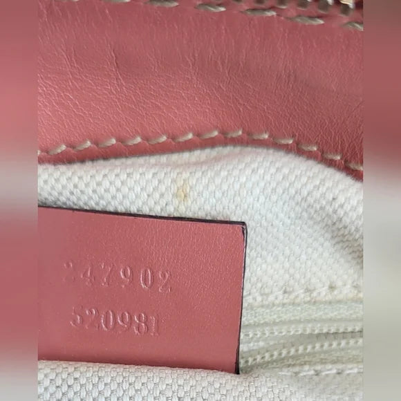 Gucci GG Supreme Suki Handbag