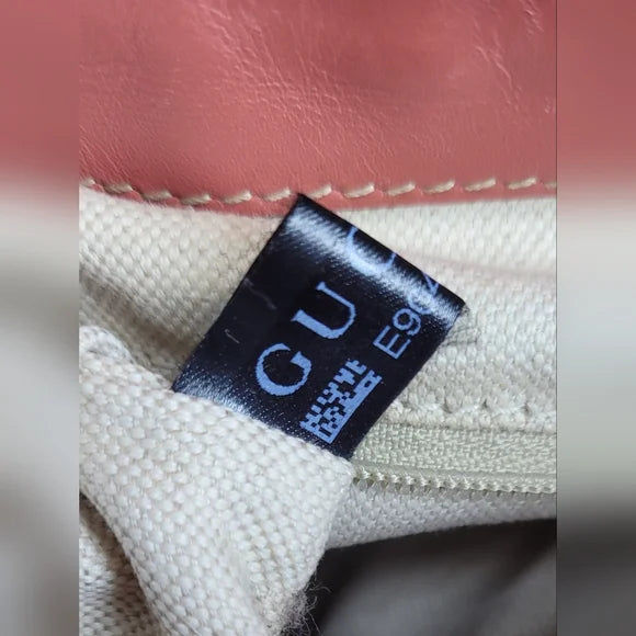 Gucci GG Supreme Suki Handbag