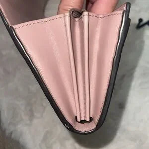 NWOT Gucci Guccisimma long wallet
