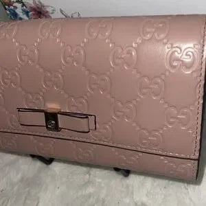NWOT Gucci Guccisimma long wallet