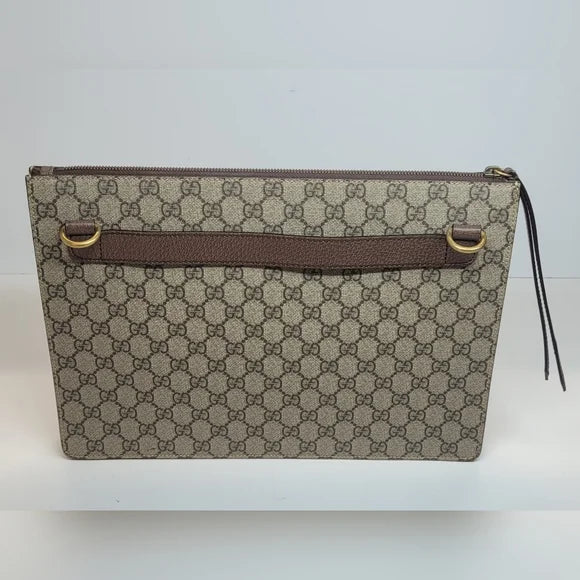 Gucci GG Supreme Embroidered Clutch Special Edition.