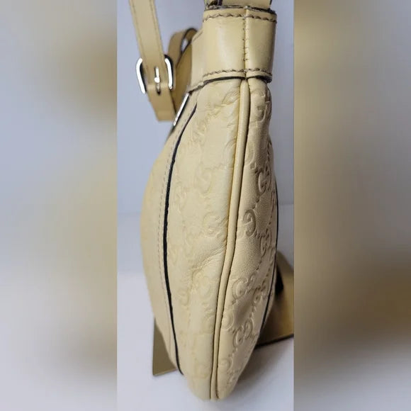 Gucci Guccissima D Ring Leather Messenger Bag