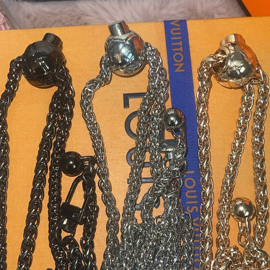 Adjustable crossbody chains for bags or wallets. AMAZING QUALITY. 3 colors