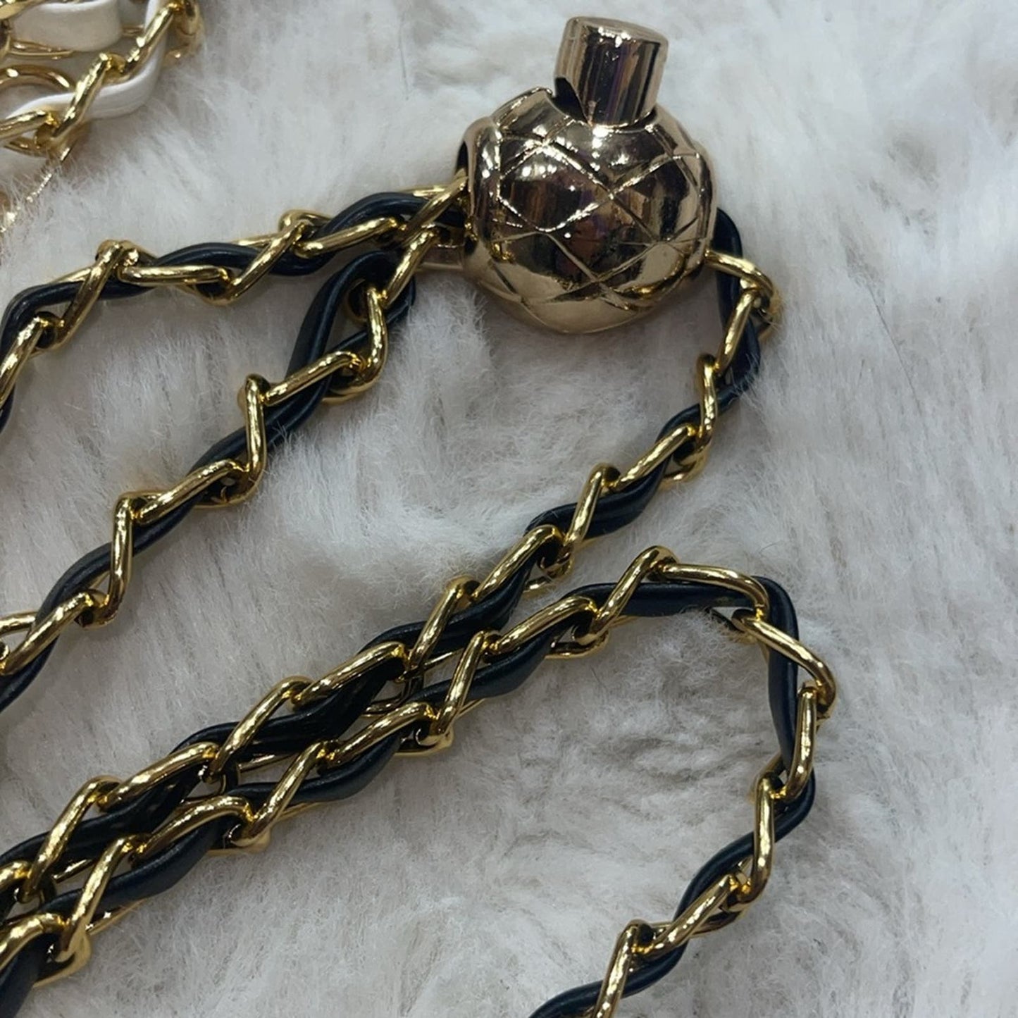 Beautiful adjustable crossbody chairs fit walkers & bags