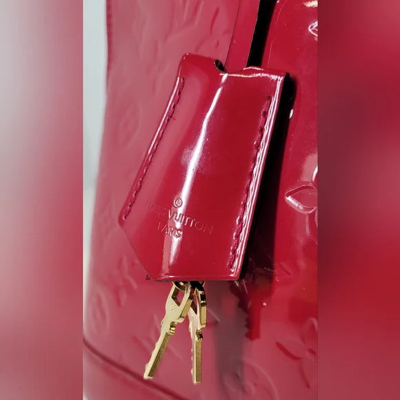 Louis Vuitton pink/red Vernis Alma PM with Lock & Key🔥