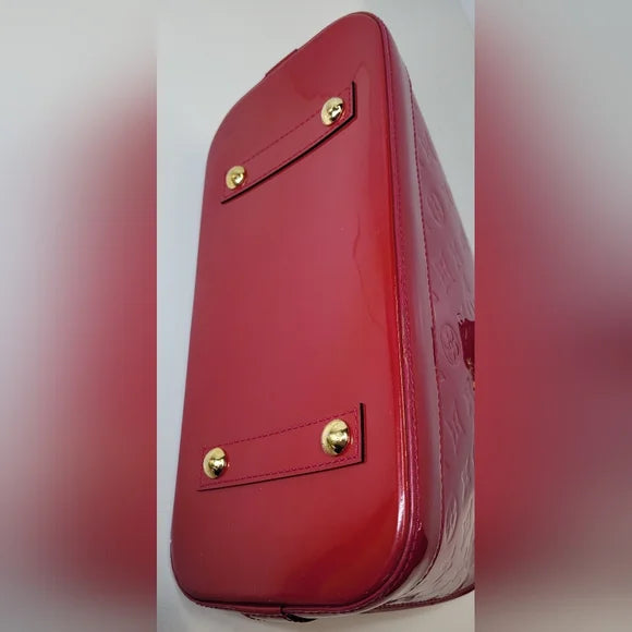 Louis Vuitton pink/red Vernis Alma PM with Lock & Key🔥