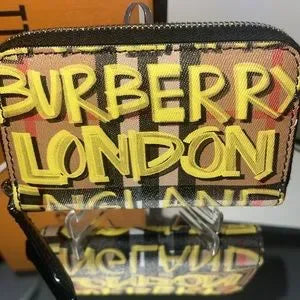 NWOT Burberry Graffiti small zippy wallet!