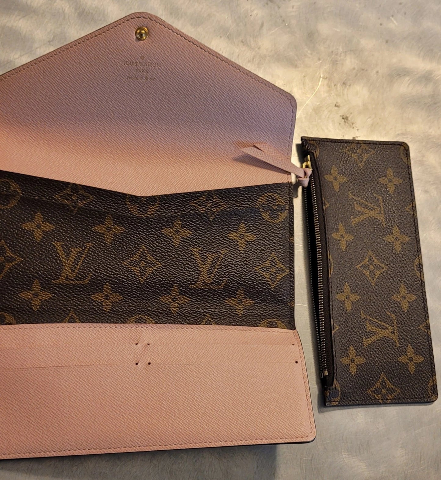 Louis Vuitton Brown Monogram Sarah Wallet Rose Ballerine