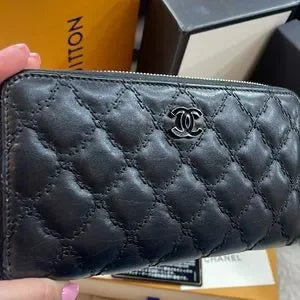 Chanel lambskin CC quilted long wallet with COA cards