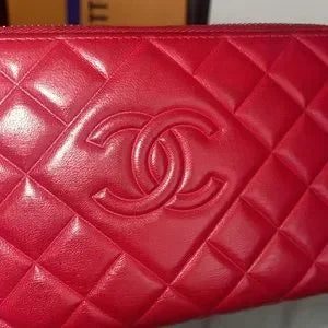 Chanel Red Quilted Caviar Leather CC with COA card
