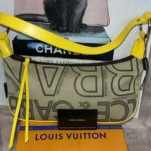 NWOT Dolce & Gabbana canvas logo bag with coa card