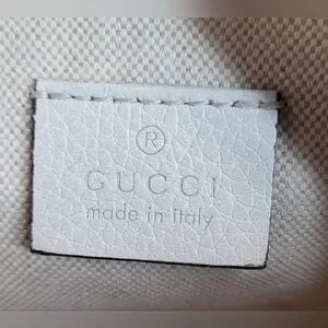 Gucci white long calfskin Leather Crossbody🩷