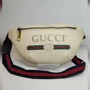 Gucci white long calfskin Leather Crossbody🩷