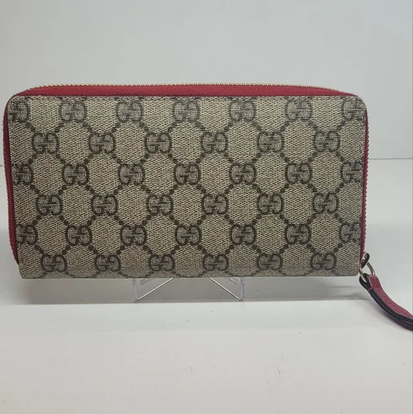 Gucci GG Supreme Monogram Love Embroidered Wallet