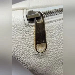 Gucci white long calfskin Leather Crossbody🩷