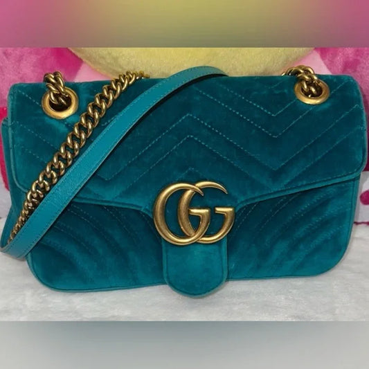 Gucci GG Marmont Flap Bag Matelasse Velvet Medium💘