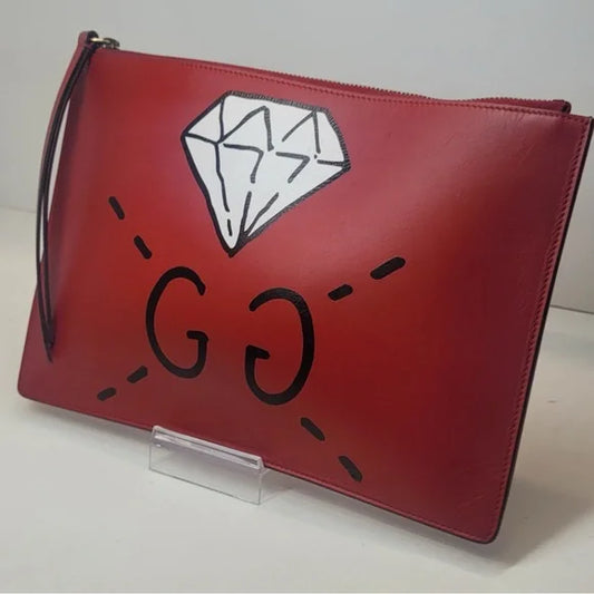 Gucci Ghost Clutch🔥🩷