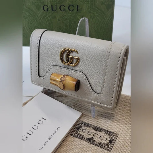 🔥New Gucci Bamboo White Leather 6 Key Case