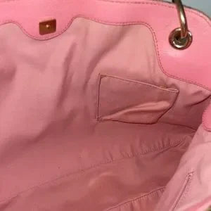 Beautiful Gucci GG canvas shoulder bag 💞