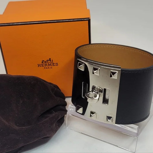 Hermes Extreme Kelly Dog Black Leather Bracelet, Like New Condition 🔥