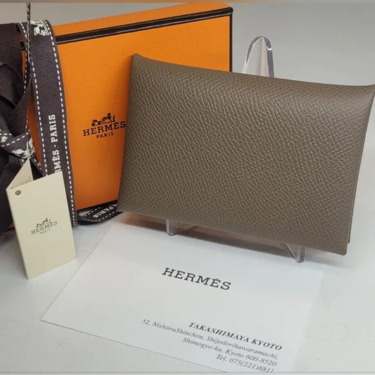 NWB- Hermes Calvi Duo Card Holder🩷🔥