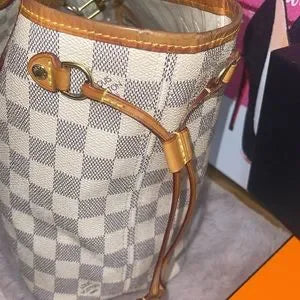 Louis Vuitton Damier Azur Neverfull PM