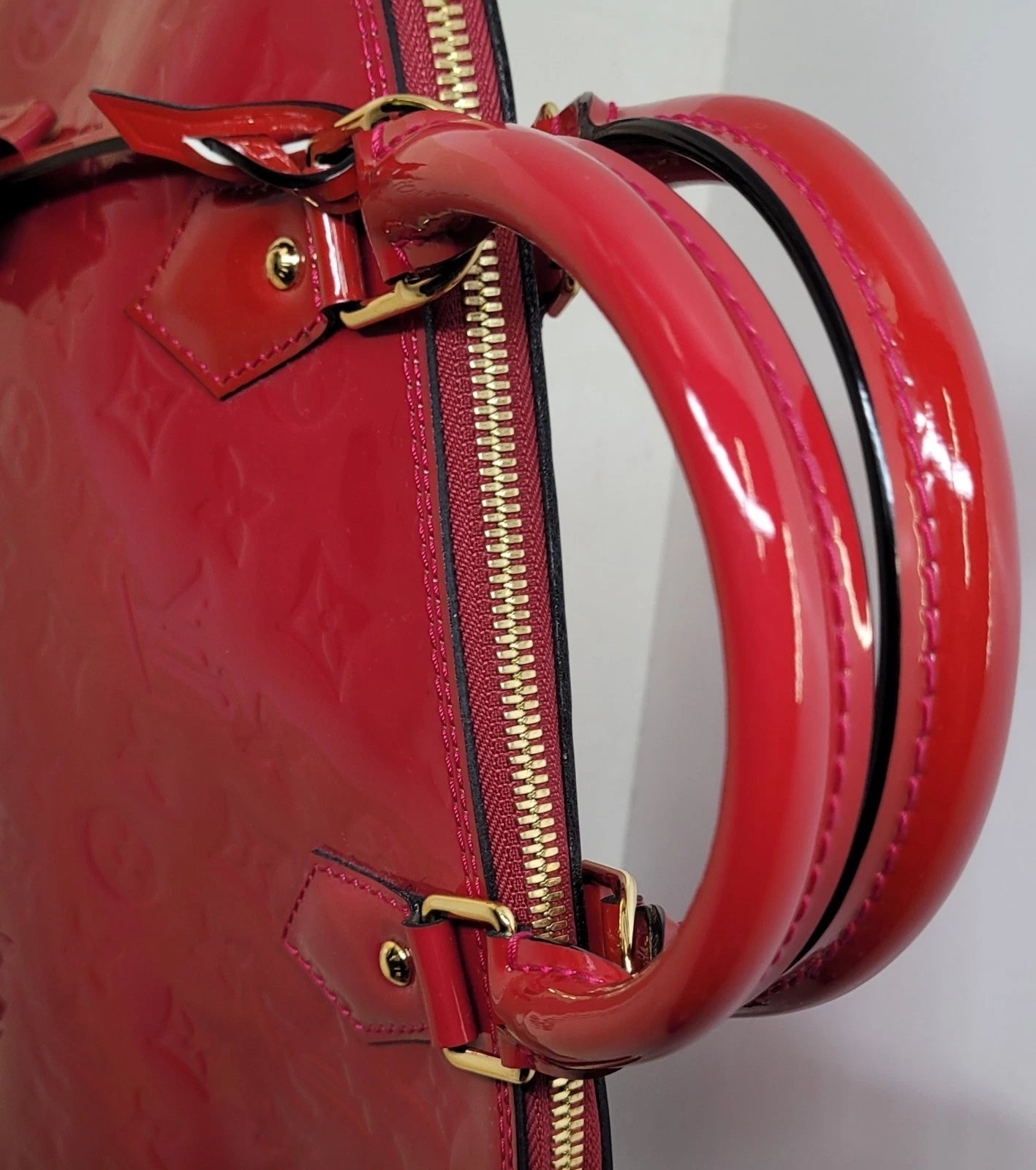 Louis Vuitton Red Vernis Leather Alma PM w/ Dustbag / Lock & Key