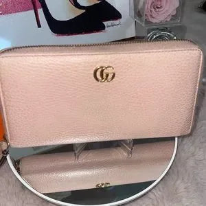 Gucci Marmont zippy long wallet