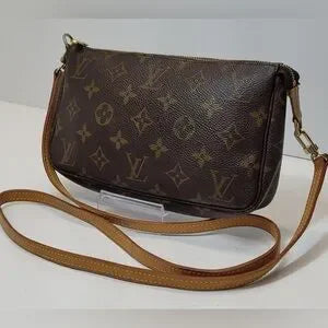 Louis Vuitton Monogram Canvas Pochette crossbody strap