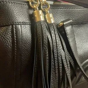 Like new! Stunning Gucci Soho XL double tassels zippered handbag🔥