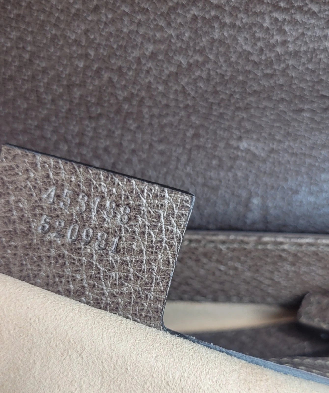 Gucci GG Supreme Monogram Bengal Padlock Shoulder Bag