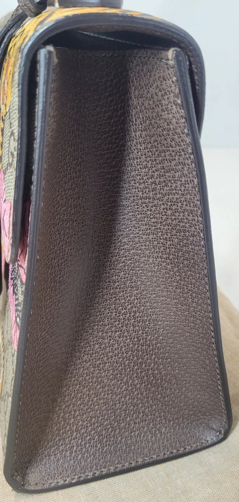 Gucci GG Supreme Monogram Bengal Padlock Shoulder Bag