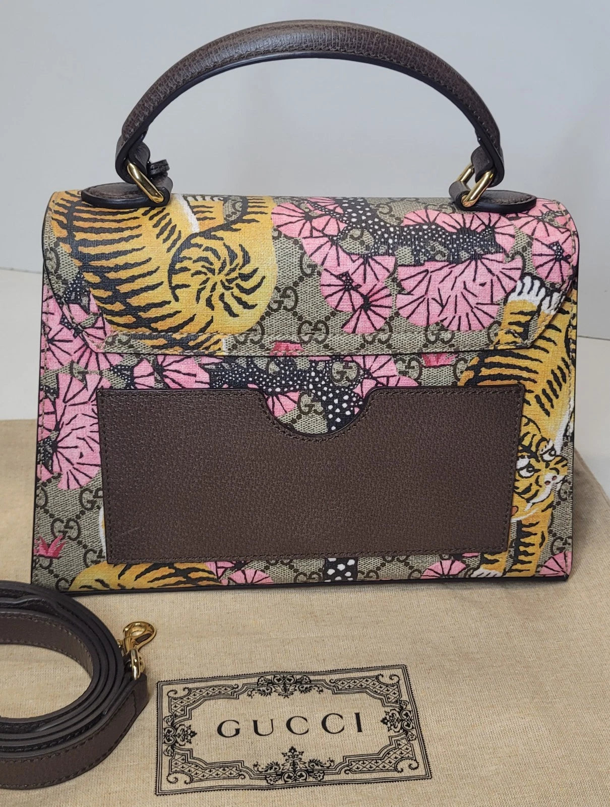 Gucci GG Supreme Monogram Bengal Padlock Shoulder Bag