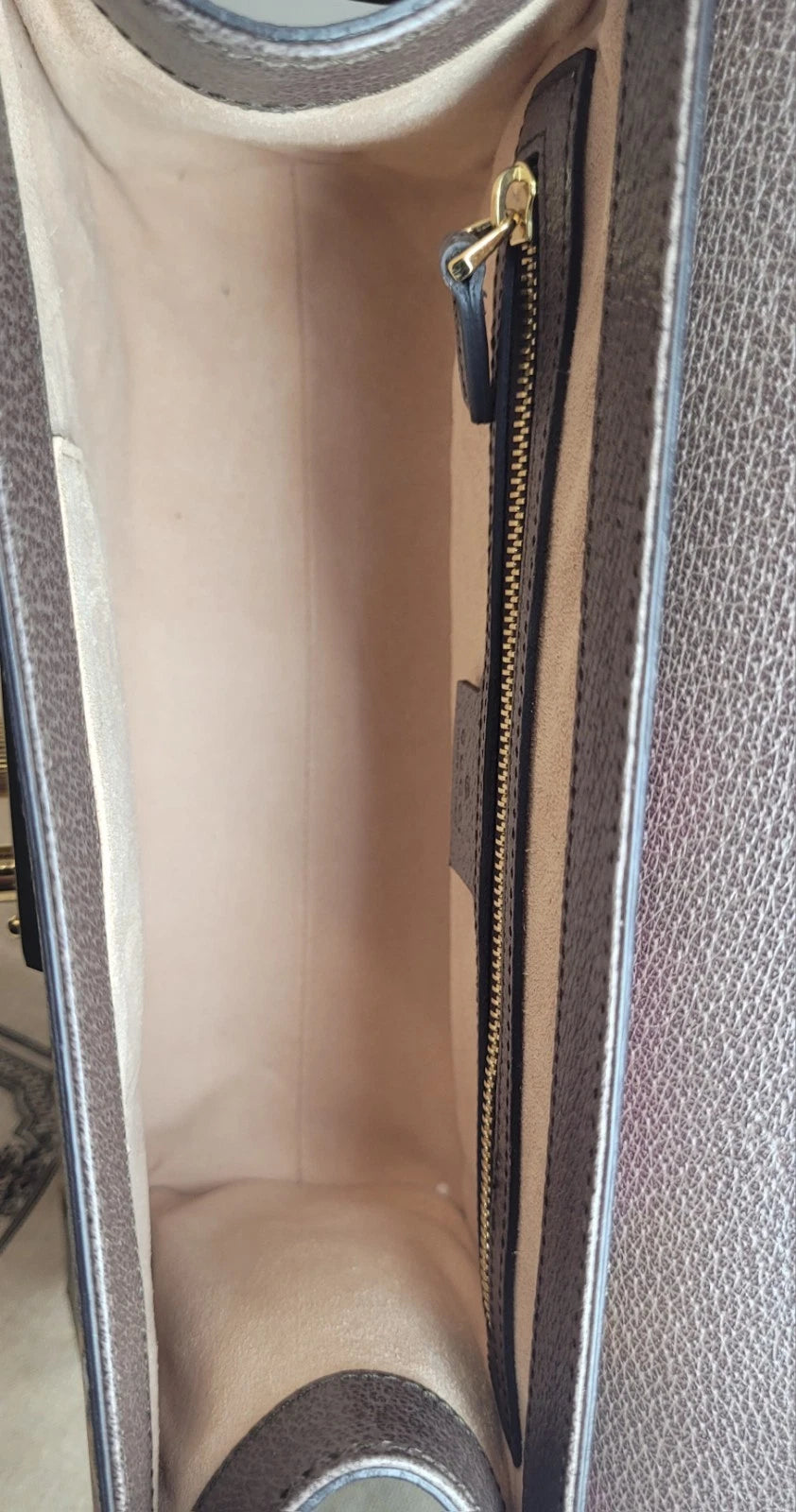 Gucci GG Supreme Monogram Bengal Padlock Shoulder Bag